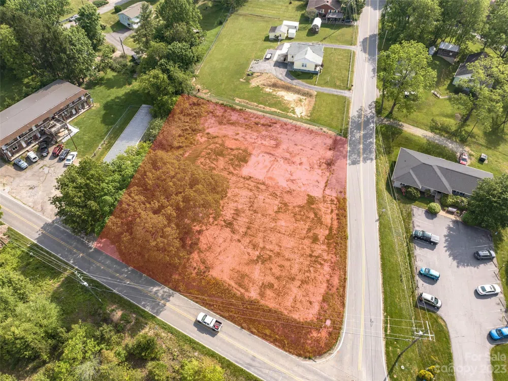 35 Lee Road Clyde, NC 28721