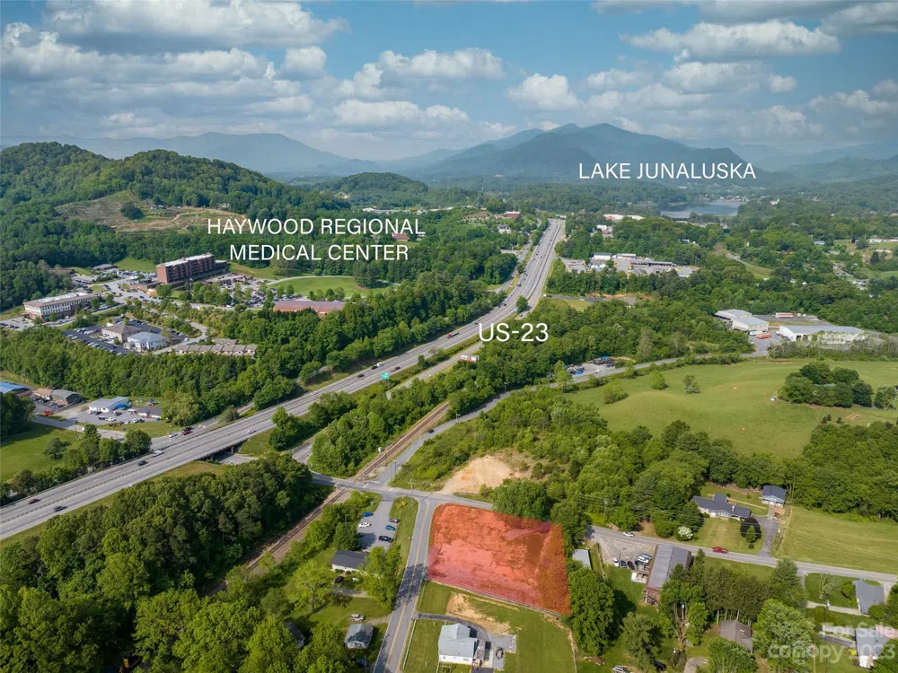 35 Lee Road Clyde, NC 28721