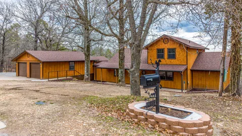 1455 Flint Ridge Drive