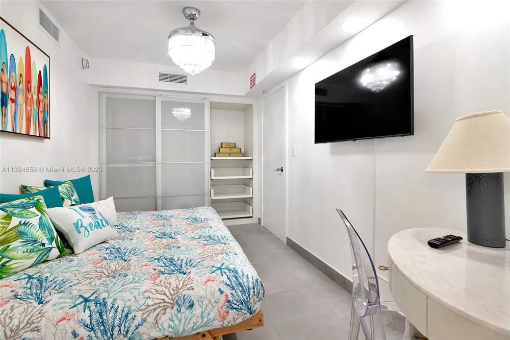 4001 S Ocean Dr #14H Hollywood, FL 33019