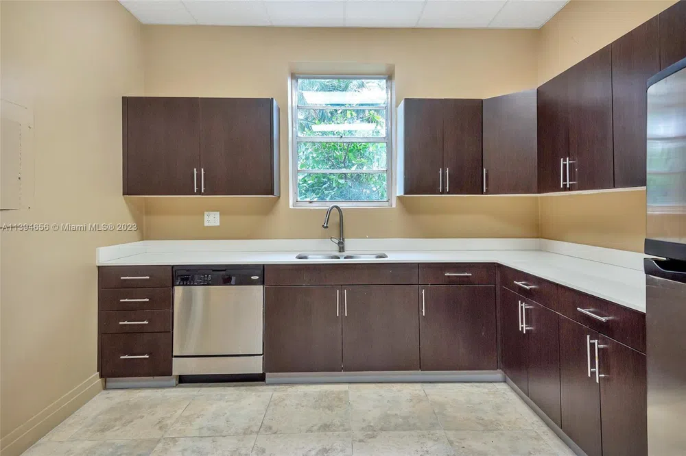4001 S Ocean Dr #14H Hollywood, FL 33019