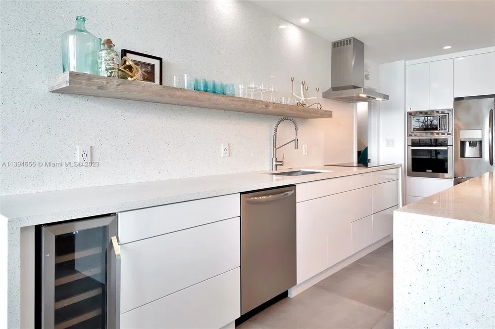 4001 S Ocean Dr #14H Hollywood, FL 33019