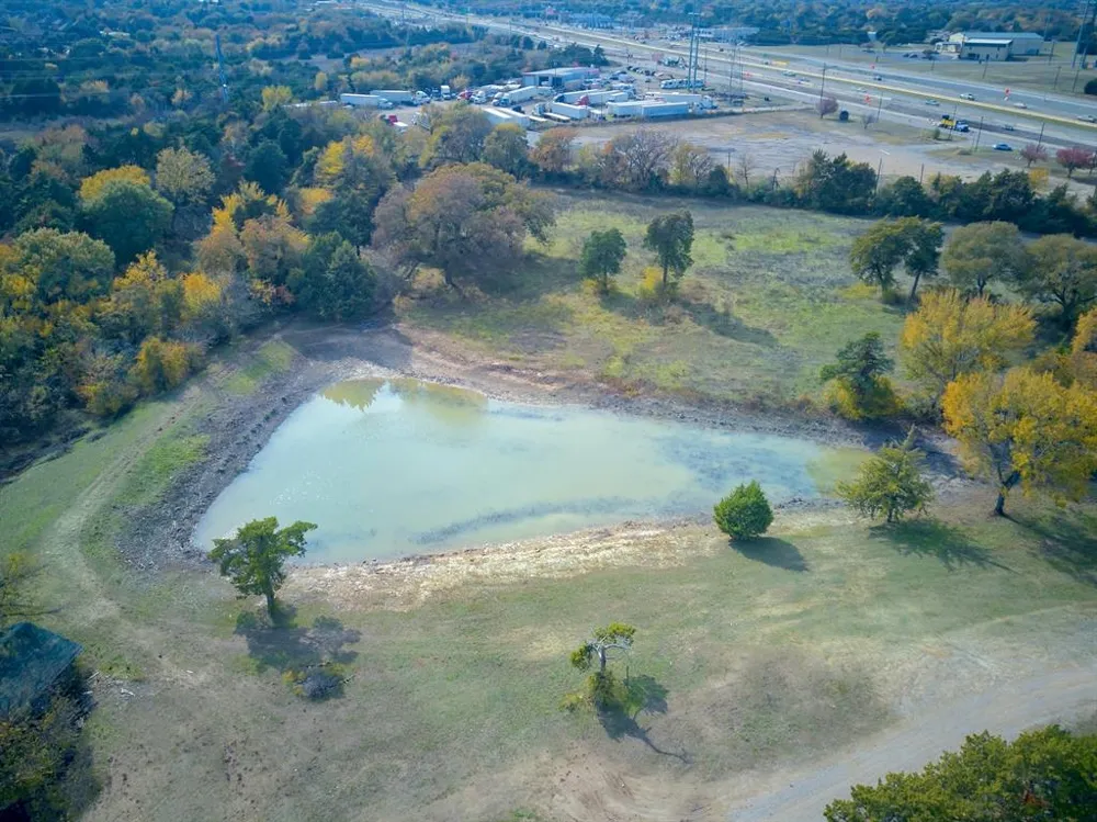 1318 J Elmer Weaver Freeway Cedar Hill, TX 75104