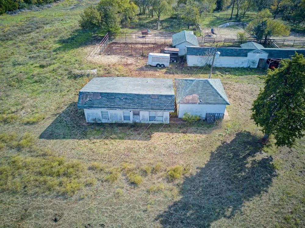 1318 J Elmer Weaver Freeway Cedar Hill, TX 75104