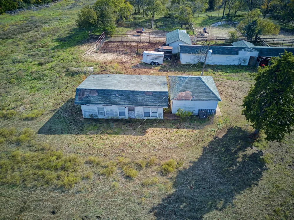 1318 J Elmer Weaver Freeway Cedar Hill, TX 75104