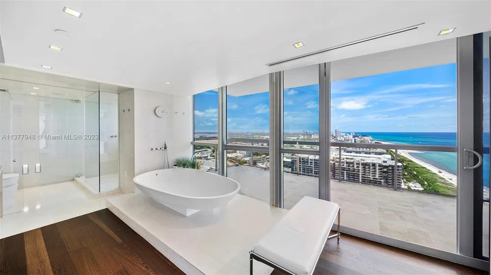 101 20th St #3909 Miami Beach, FL 33139