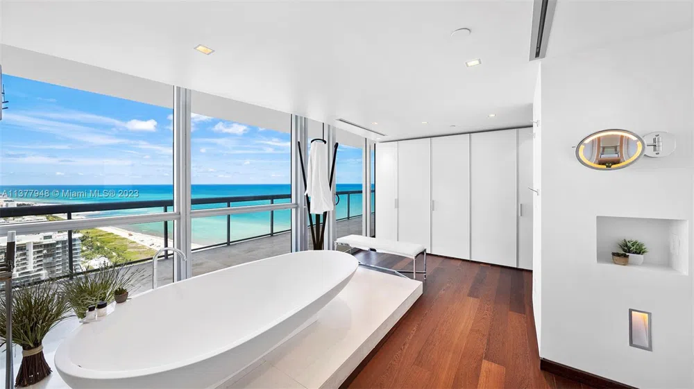 101 20th St #3909 Miami Beach, FL 33139