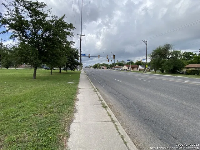 1821 FITCH ST San Antonio, TX 78211
