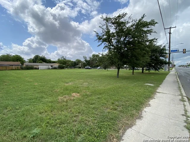 1821 FITCH ST San Antonio, TX 78211