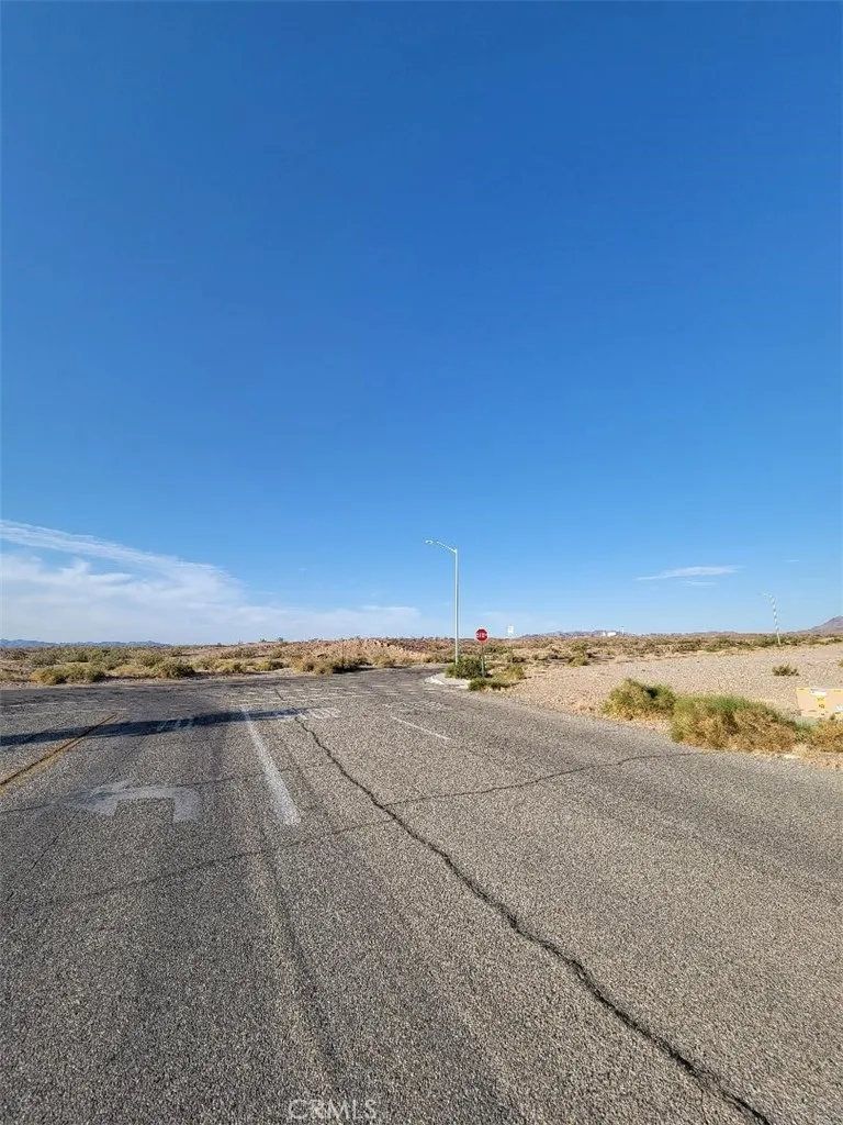 1 Lilly Hill Needles, CA 92363