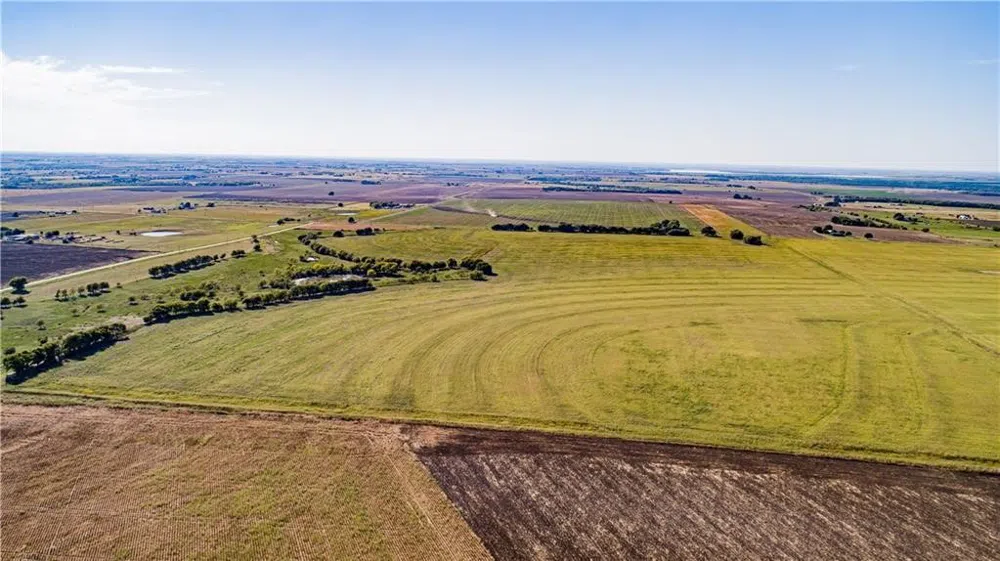 Fm 1063 Thrall, TX 76578
