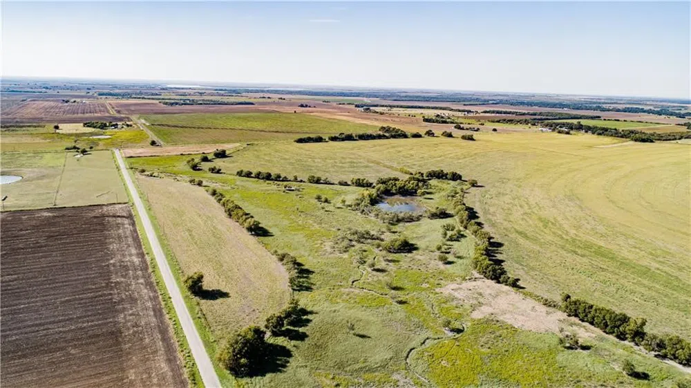 Fm 1063 Thrall, TX 76578
