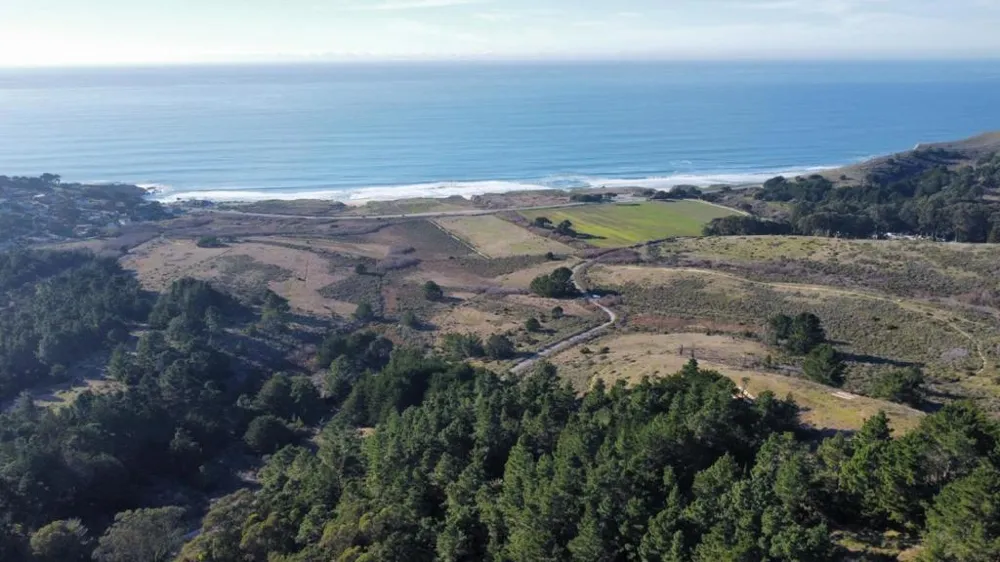 700 Cedar St. Montara, CA 94037