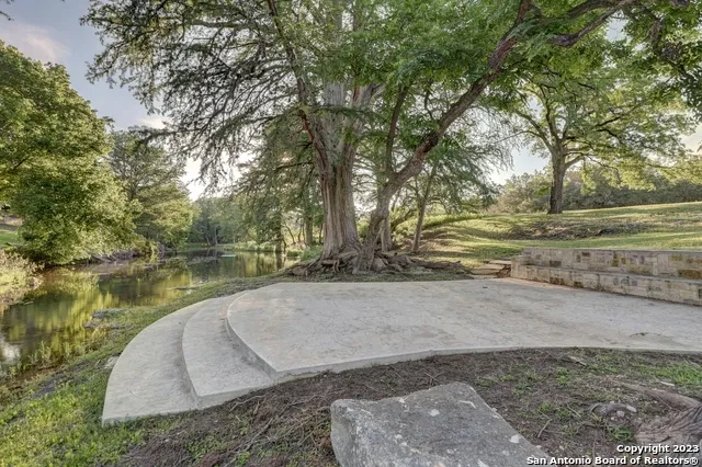 246 River Rd Hunt, TX 78024