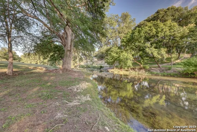 246 River Rd Hunt, TX 78024