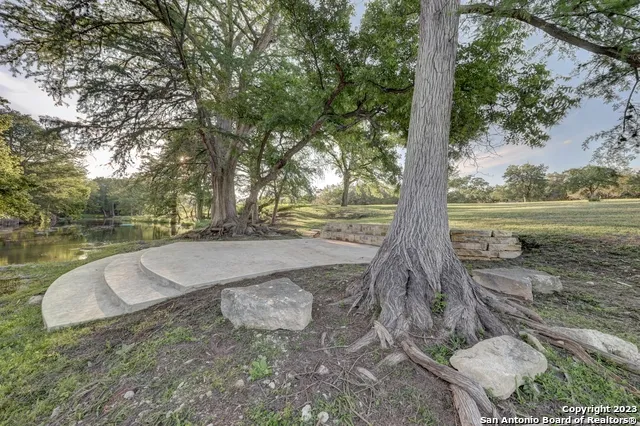 246 River Rd Hunt, TX 78024