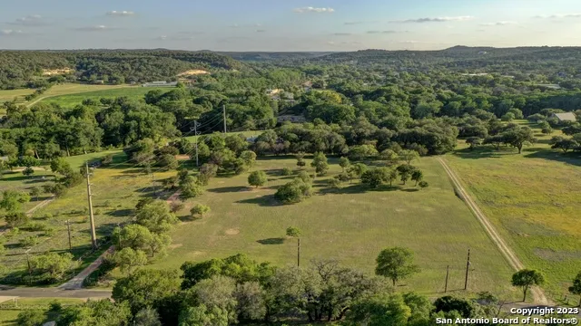 246 River Rd Hunt, TX 78024