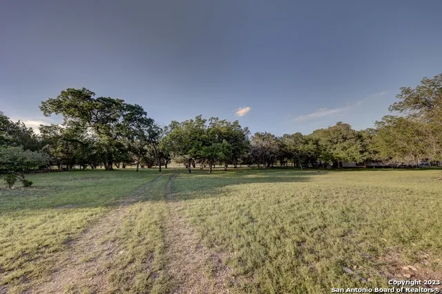 246 River Rd Hunt, TX 78024