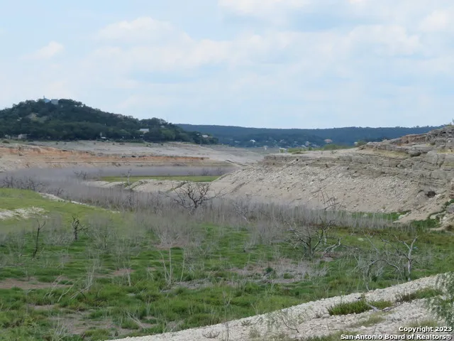0 HILLTOP LOOP Lakehills, TX 78063