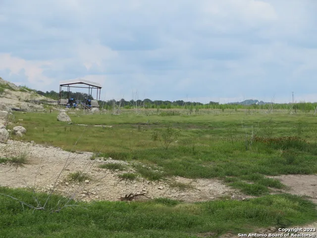 0 HILLTOP LOOP Lakehills, TX 78063
