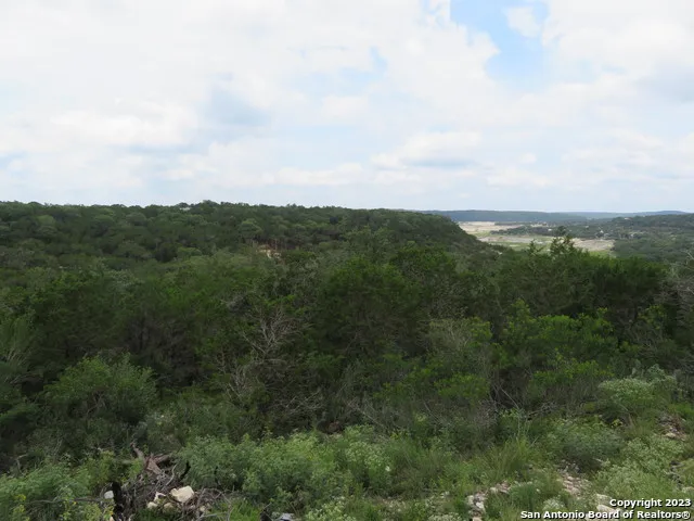 0 HILLTOP LOOP Lakehills, TX 78063
