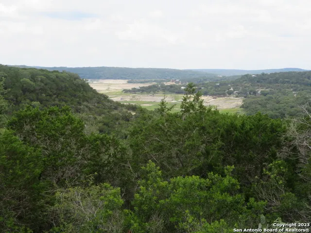 0 HILLTOP LOOP Lakehills, TX 78063