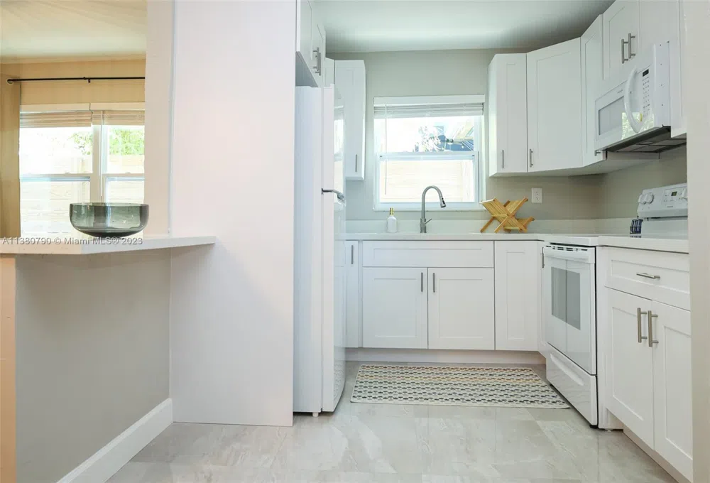 2761 SW 33rd Ave #2 Miami, FL 33133
