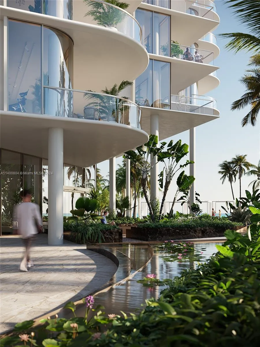 5333 Collins Ave #906 Miami Beach, FL 33140