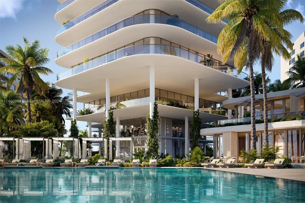 5333 Collins Ave #906 Miami Beach, FL 33140