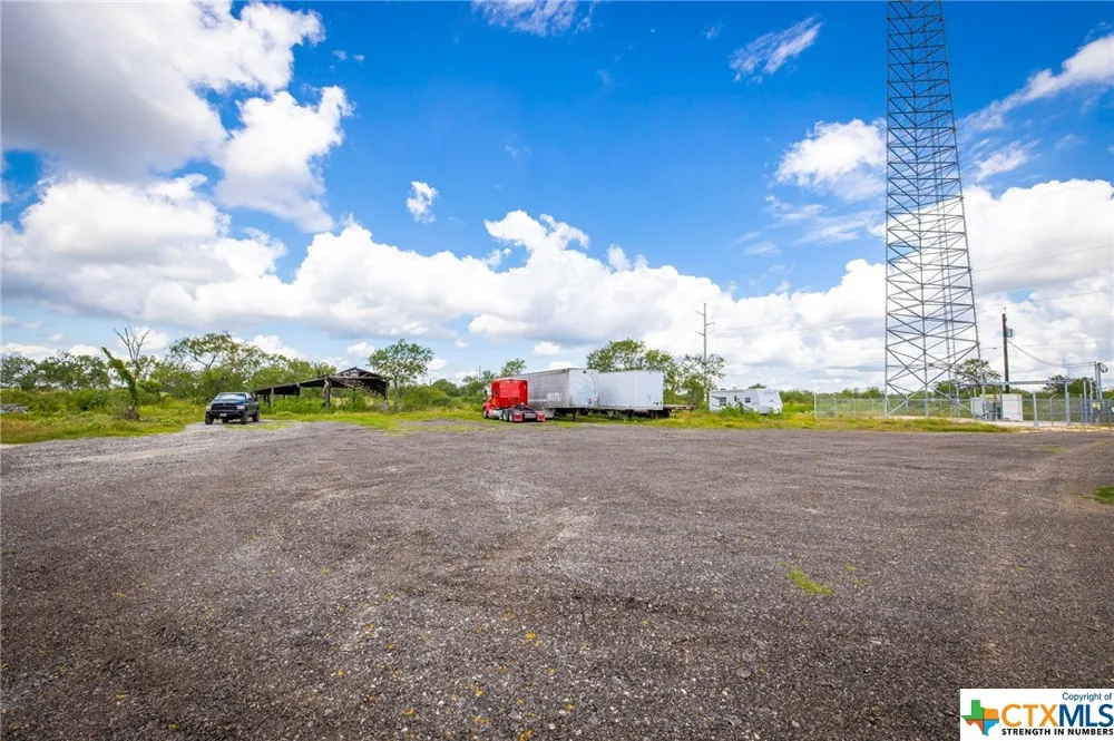 181 Pine Meadow Road Seguin, TX 78155