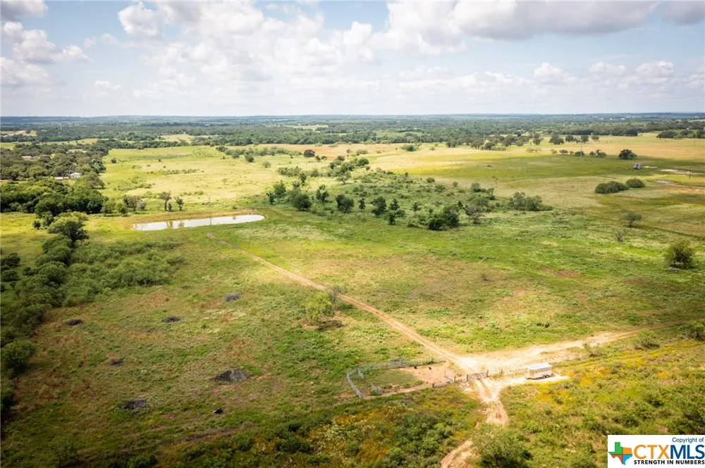 181 Pine Meadow Road Seguin, TX 78155