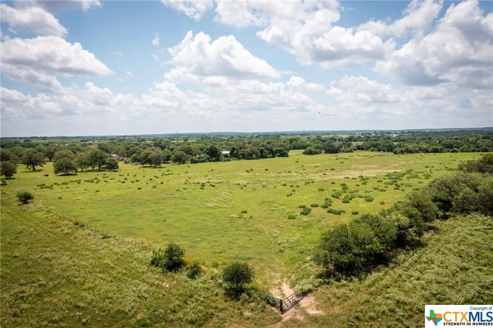 181 Pine Meadow Road Seguin, TX 78155