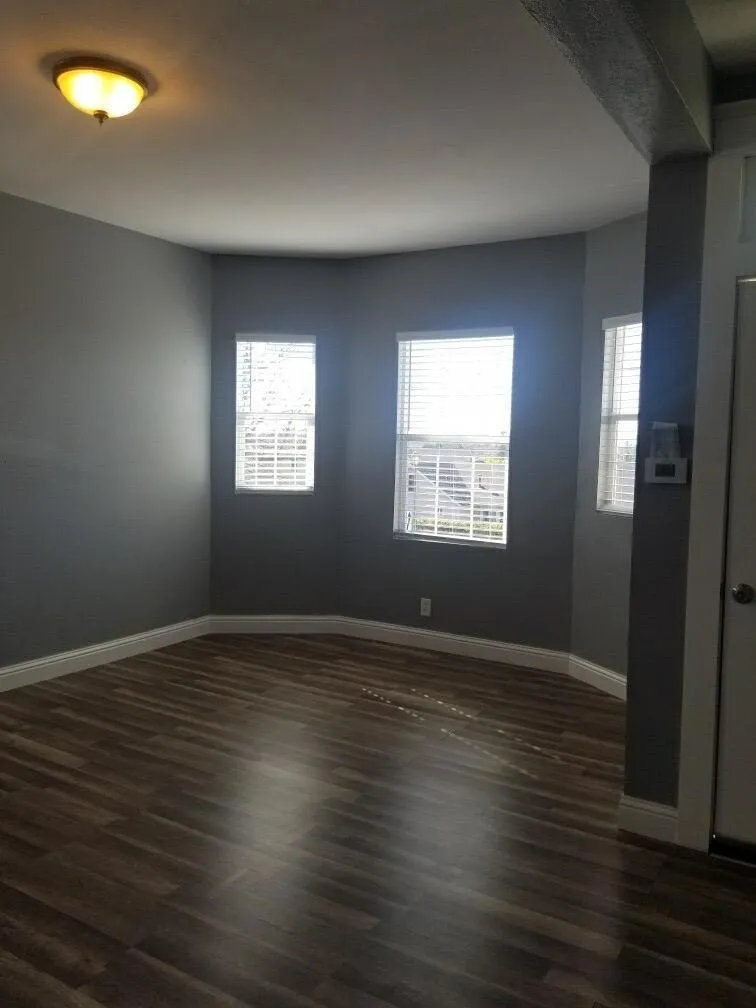 93209322 Mac Arthur Blvd Oakland, CA 94605