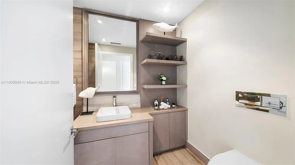 Address Not Shown Miami Beach, FL 33139