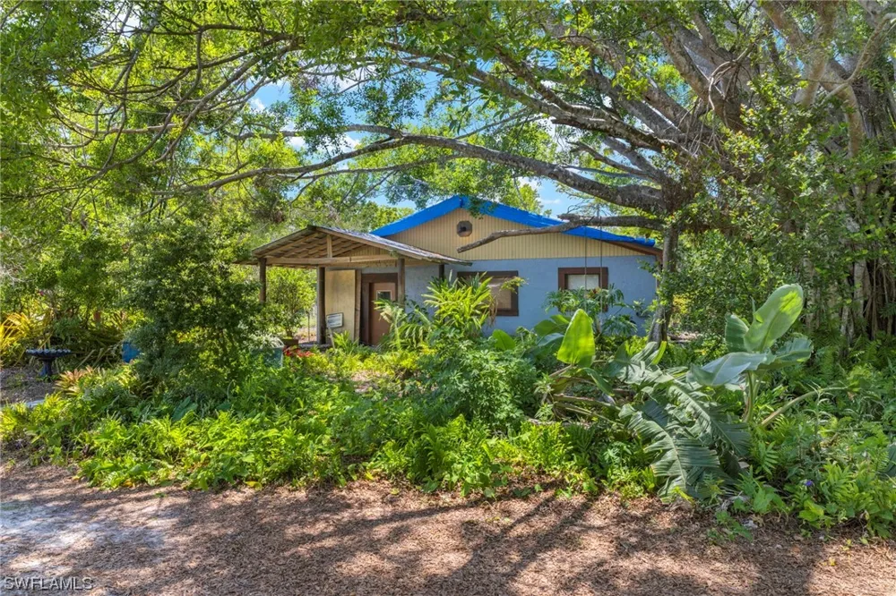 Pinto Lane Fort Myers, FL 33912