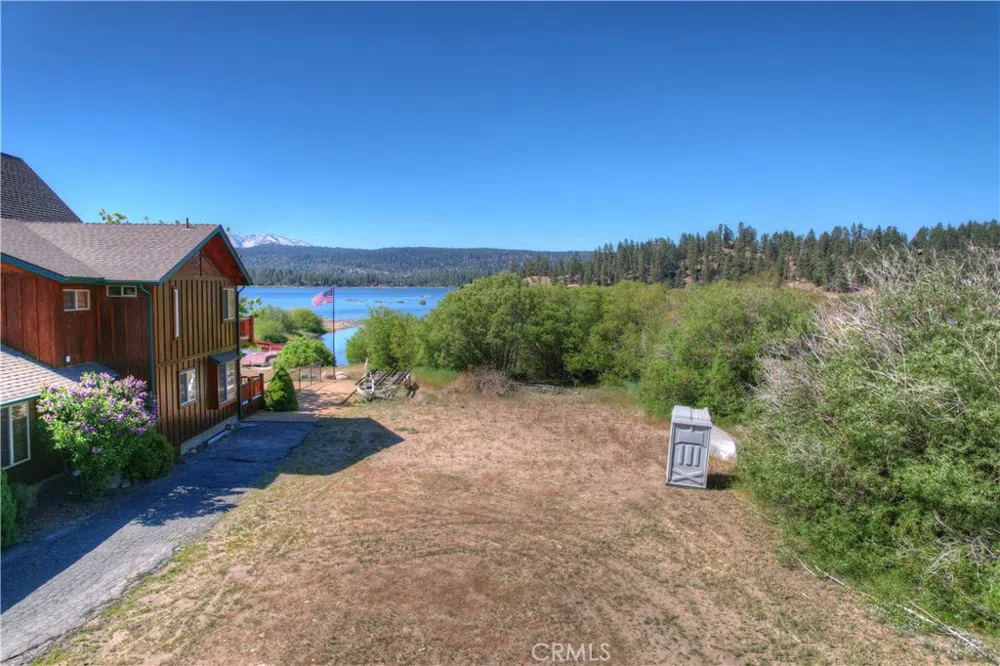 39483 North Shore Drive Fawnskin, CA 92333