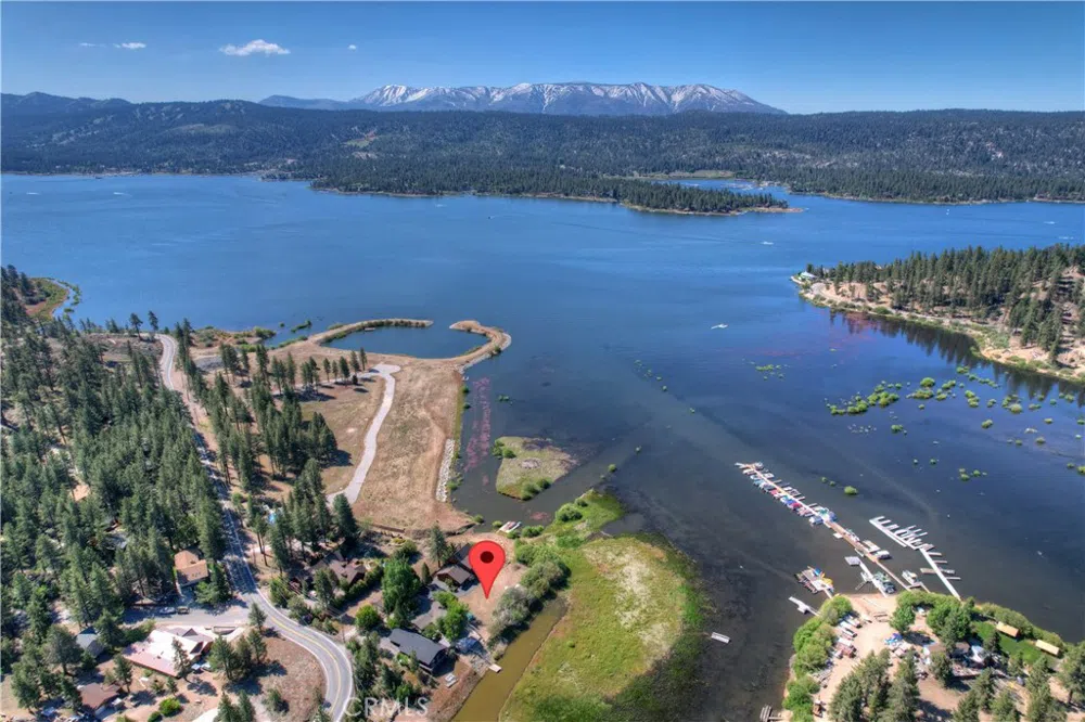 39483 North Shore Drive Fawnskin, CA 92333