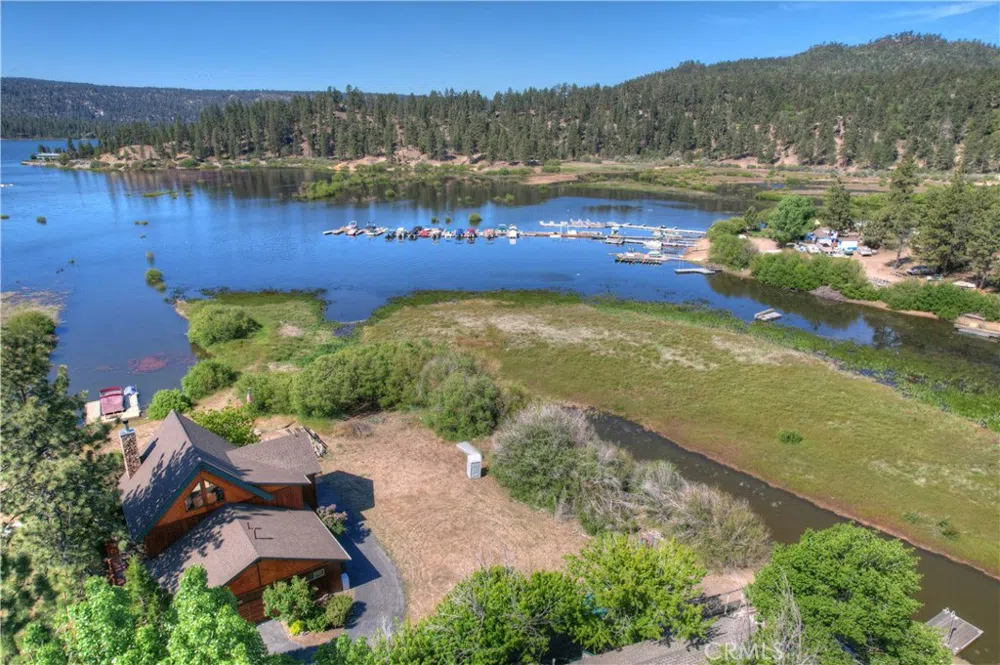 39483 North Shore Drive Fawnskin, CA 92333