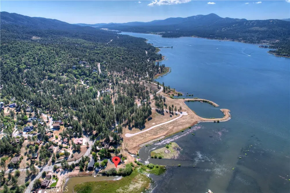 39483 North Shore Drive Fawnskin, CA 92333
