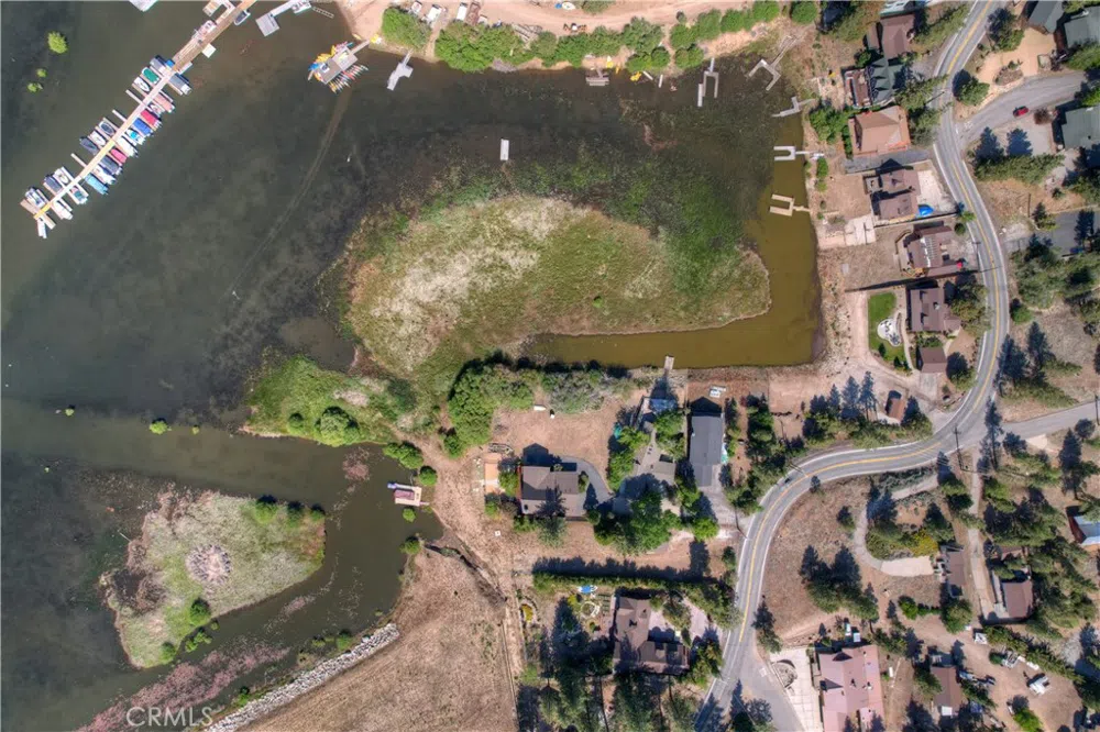 39483 North Shore Drive Fawnskin, CA 92333