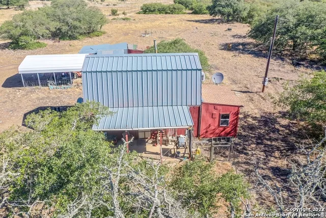 465 Watkins Road Mountain Home, TX 78058