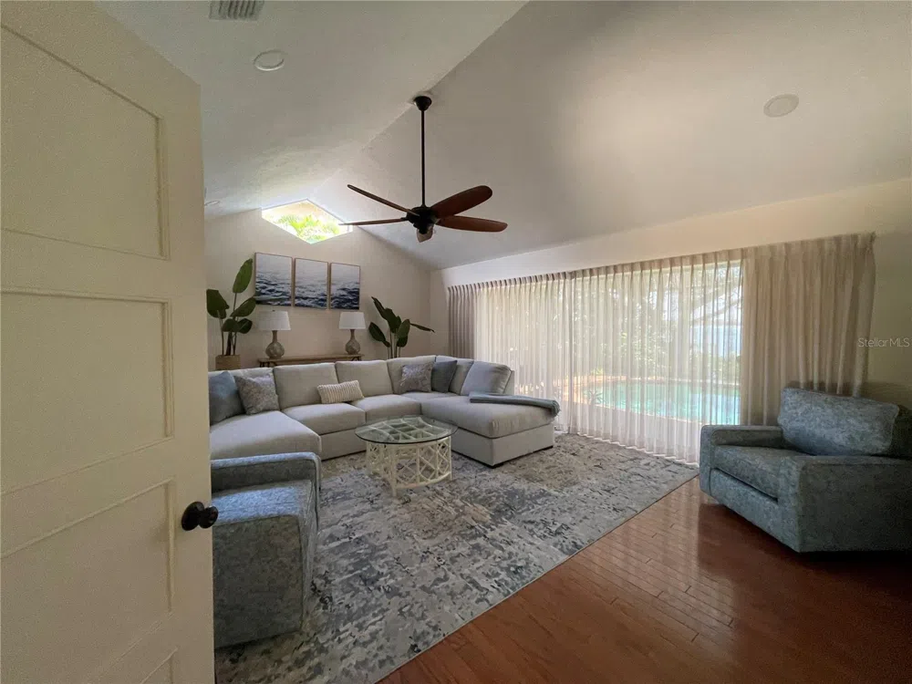 421 WATERSIDE LANE Nokomis, FL 34275