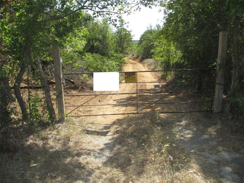 80 Hwy 16 Loving, TX 76460