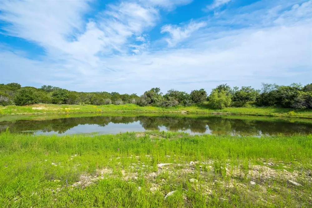 1435 Private Road 1129 Stephenville, TX 76401