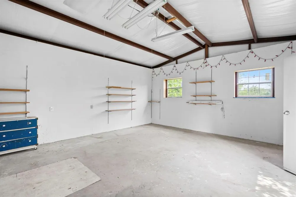 1435 Private Road 1129 Stephenville, TX 76401