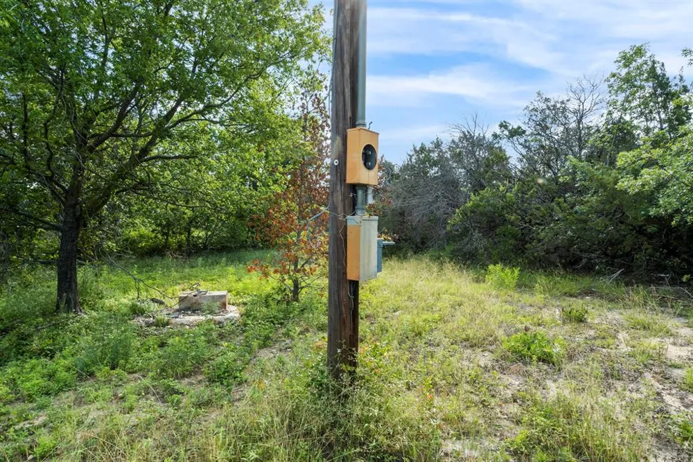 1435 Private Road 1129 Stephenville, TX 76401