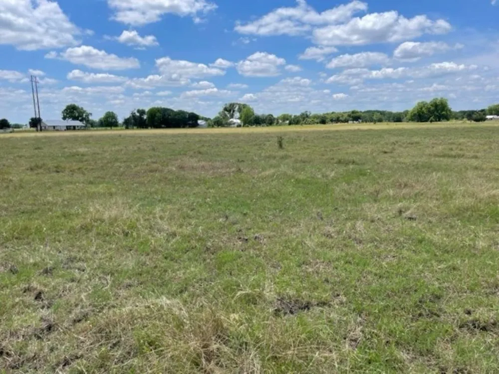 741 Muzny Lane La Grange, TX 78945