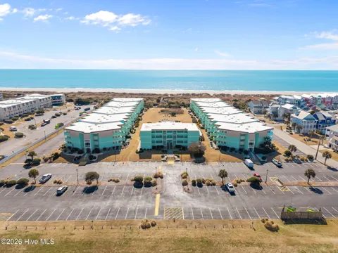 301 Commerce Way E #104