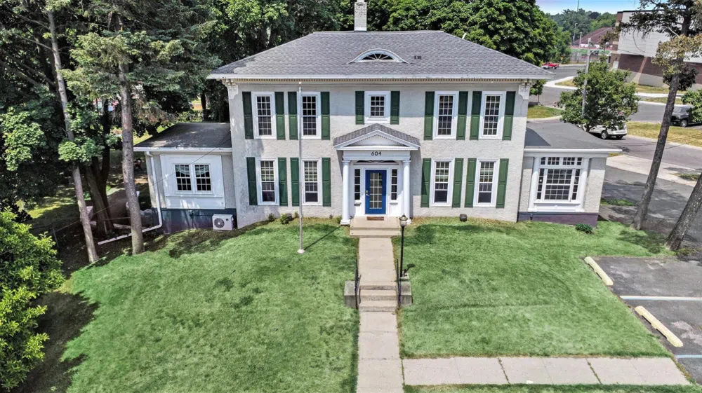 604 Wildwood Avenue Jackson, MI 49201