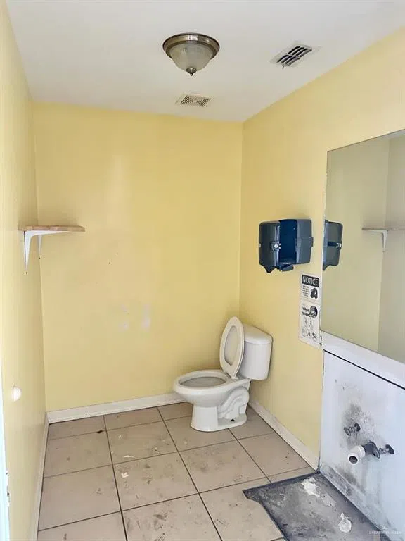 7710 W Expressway 83 Mission, TX 78572